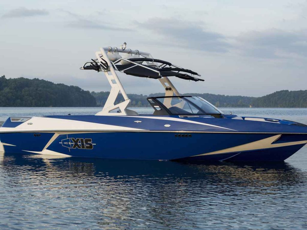 FLORIDA BOAT RENTALS Axis T22 Axis T22 wakeboarding RENT adventure Orlando ride waves CENTRAL FLORIDA BOAT RENTALS summer vacation holidays life enjoy